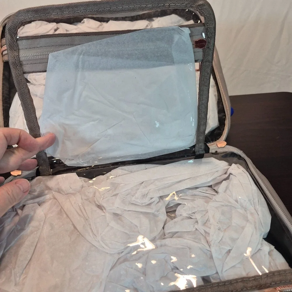 NWOT Ms Lovely Quilted Toiletry Bag Gray PU Leather Modern Sophisticated Classic